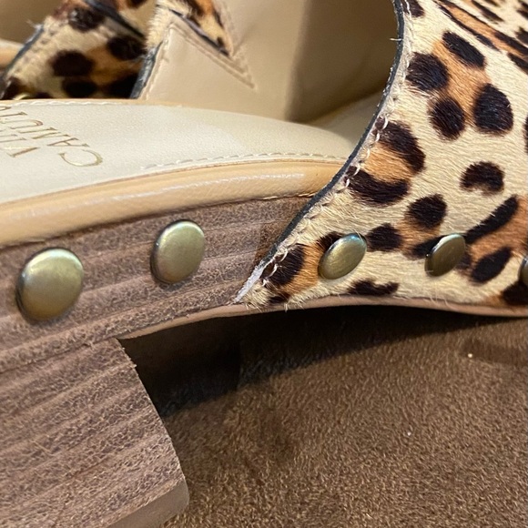 Vince Camuto Open-toed Mules Leopard Print Cow Hair Stud Detail 2” Heel Size 9.5 - Picture 7 of 11